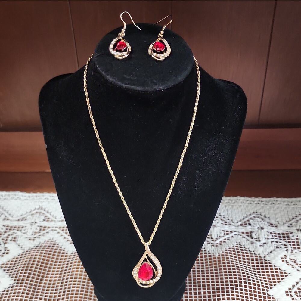 Gold Tone Red Glass Teardrop Necklace & Earrings Set with Rhinestone Accents